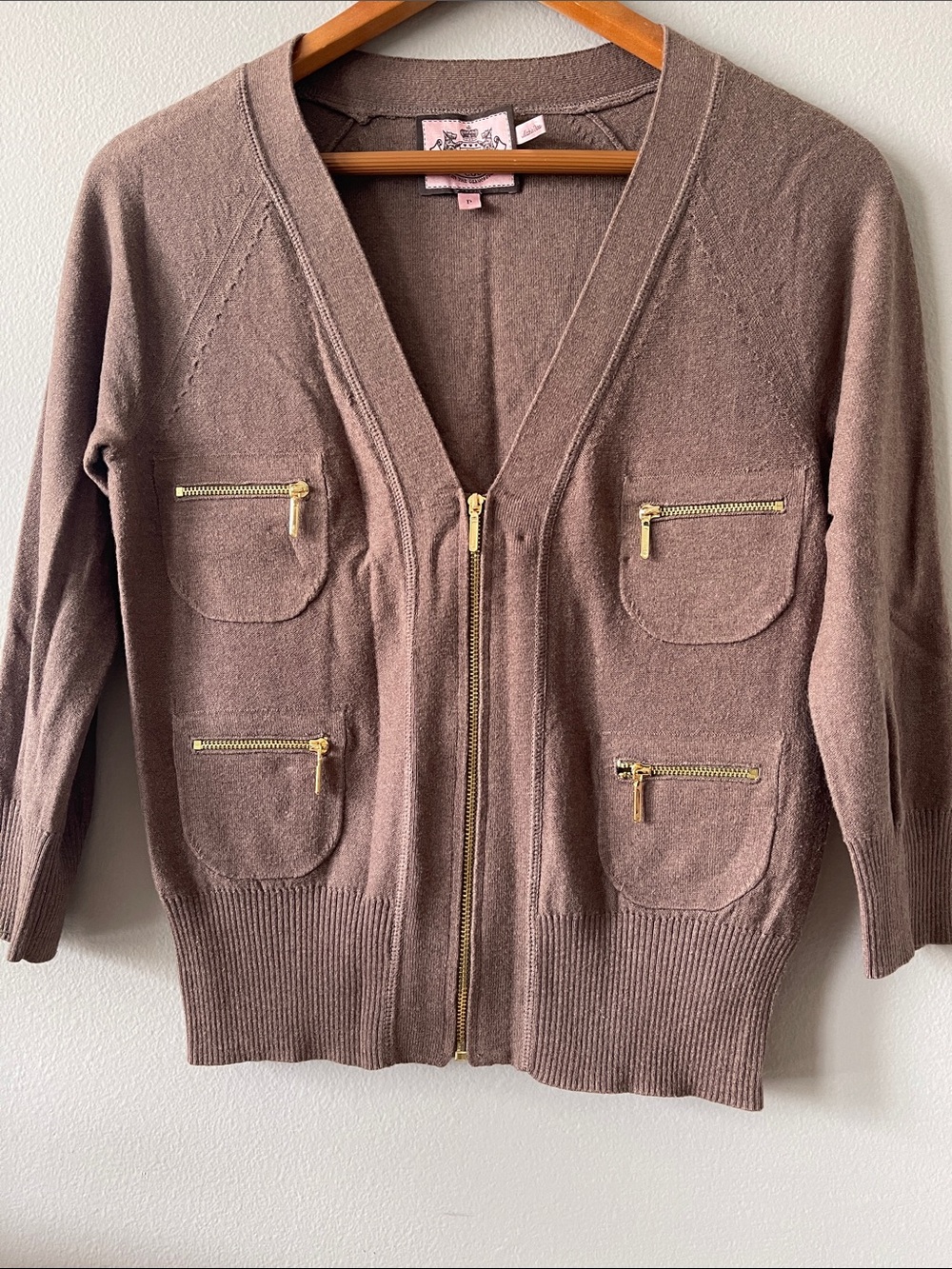 Juicy Couture Y2K Mauve V-Neck Zip Front Sweater with Gold Hardware